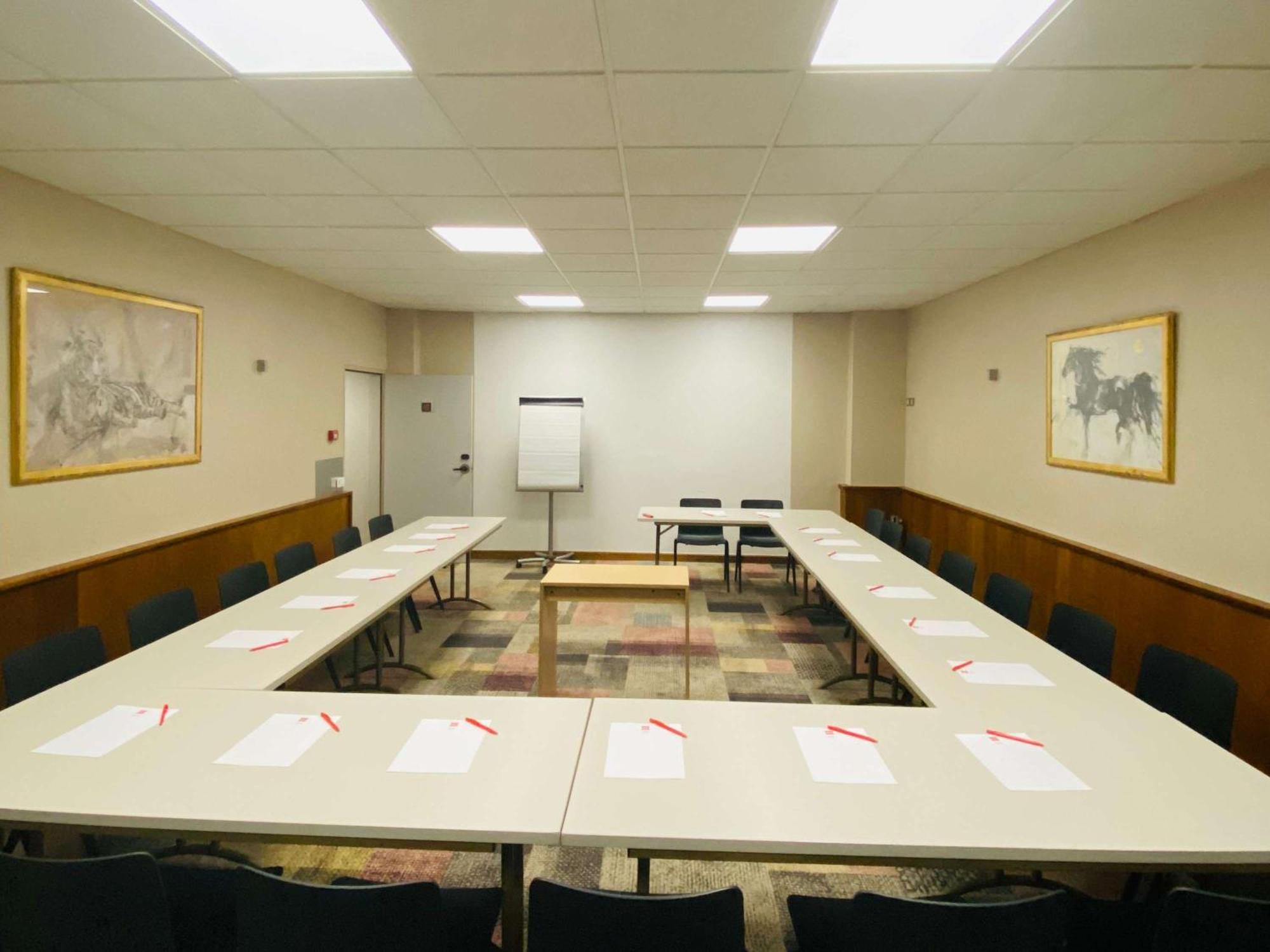 Ibis Saint-Omer Centre Экстерьер фото